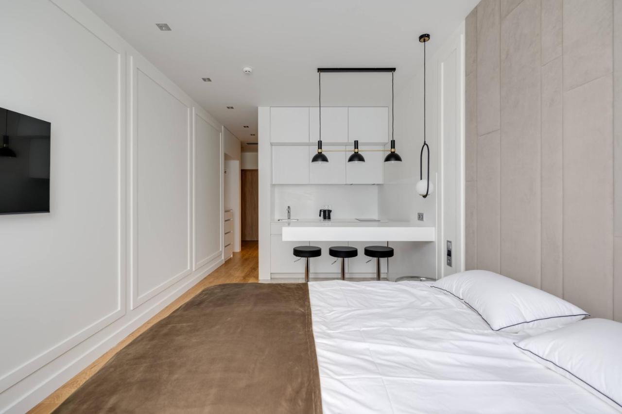Basis Apartments - Adults Only Kiev Exteriör bild
